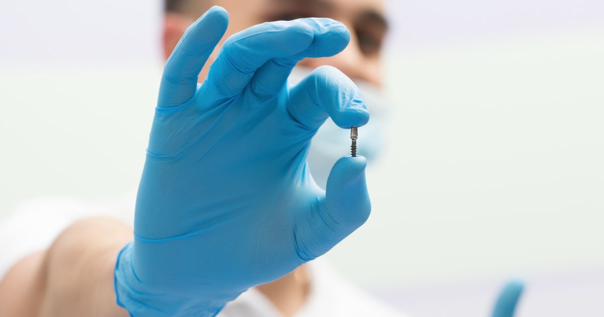 mini dental implants